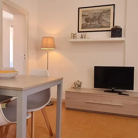 La Casa Di Delia Apartment *