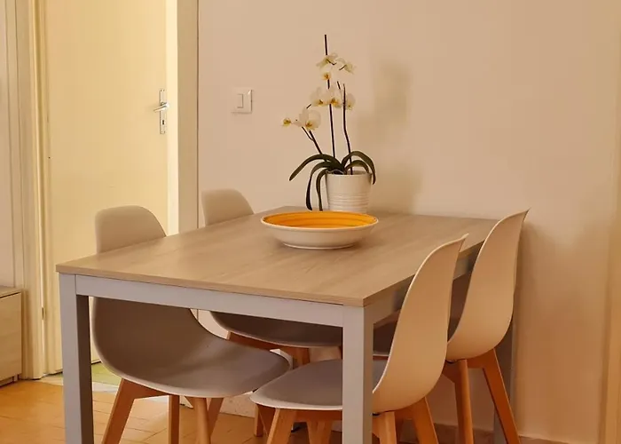 La Casa Di Delia Apartment *